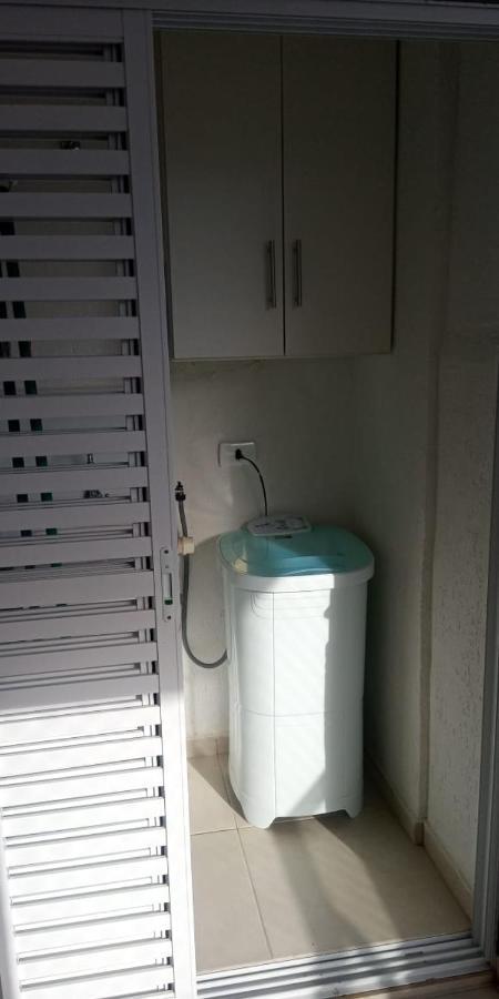 Apartamento Apto 2 Quartos A 350 Metros Da Praia, Churrasqueira Na Varanda, Wi-fi, Piscina, Garagem Coberta,telas De Protecao, Quadra Tenis
