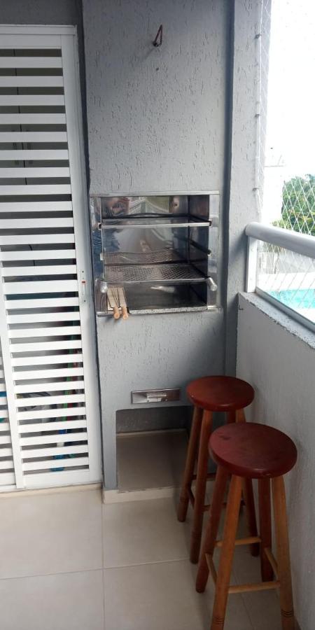 Apto 2 Quartos A 350 Metros Da Praia, Churrasqueira Na Varanda, Wi-fi, Piscina, Garagem Coberta,telas De Protecao, Quadra Tenis Apartamento