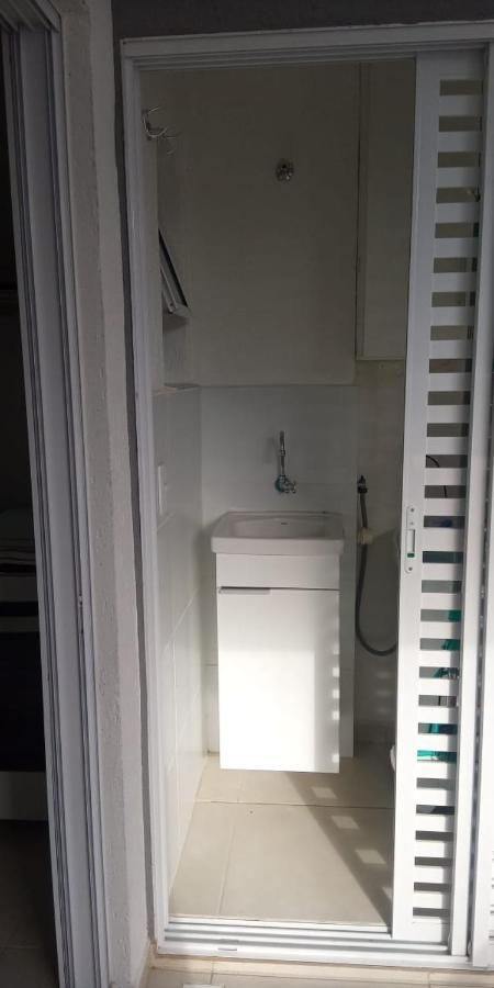 Apartamento Apto 2 Quartos A 350 Metros Da Praia, Churrasqueira Na Varanda, Wi-fi, Piscina, Garagem Coberta,telas De Protecao, Quadra Tenis Ubatuba