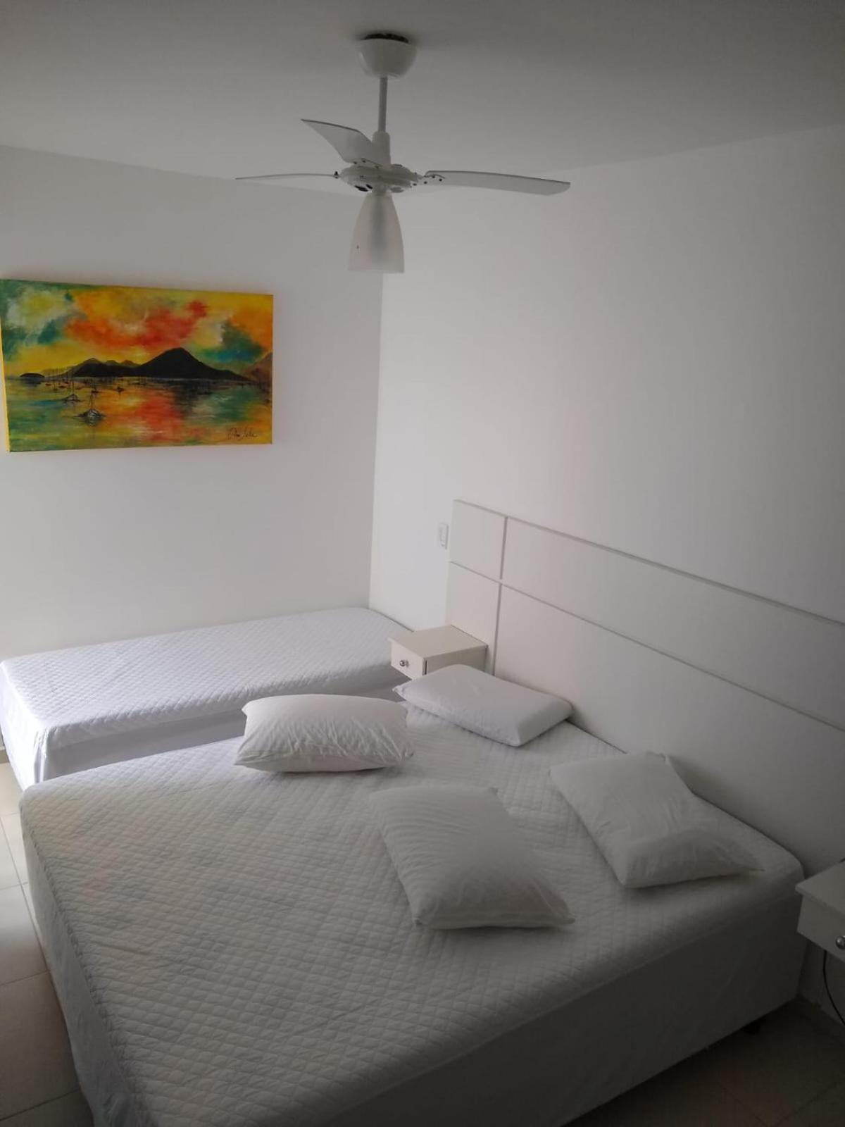 Apto 2 Quartos A 350 Metros Da Praia, Churrasqueira Na Varanda, Wi-fi, Piscina, Garagem Coberta,telas De Protecao, Quadra Tenis Apartamento *